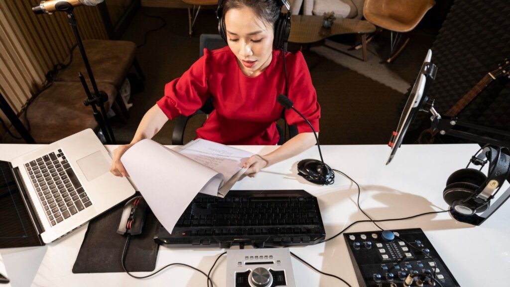 What Is the Difference Between Transcription and Subtitling? (Complete Guide)